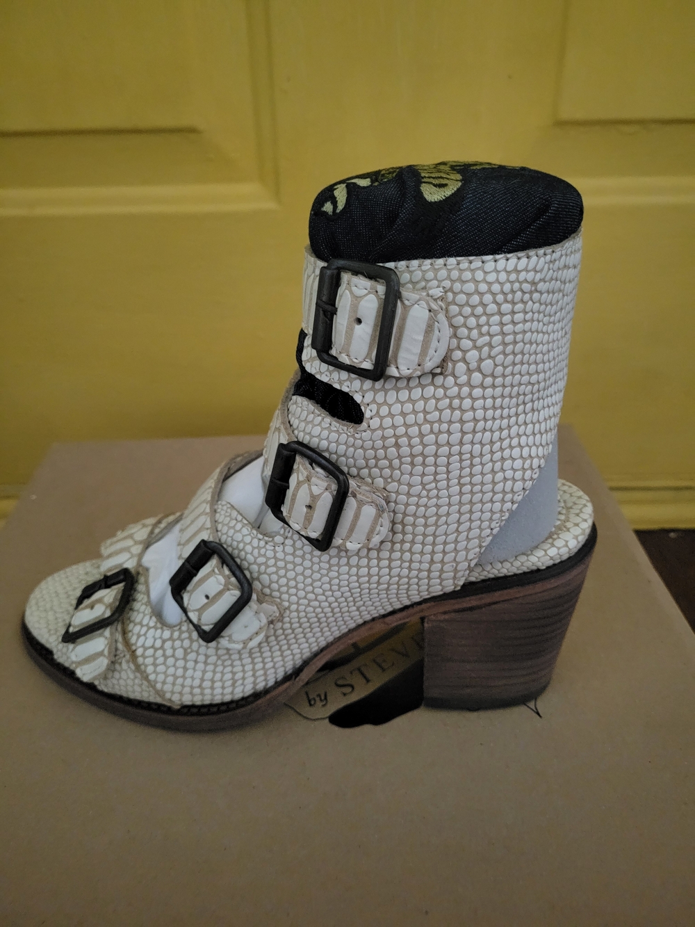 Freebird Strappy Snakeskin Platforms - Picture 3 of 4